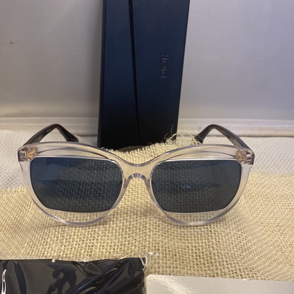 Christian Dior Sunglasses Women - Picture 2 of 8